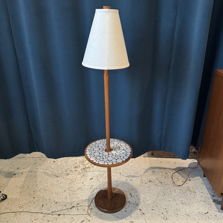 Amazing Martz Floor Lamp with Side Table